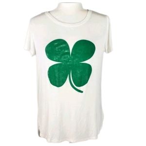 Sweet Claire 4 leaf clover white tee medium st Patrick's day